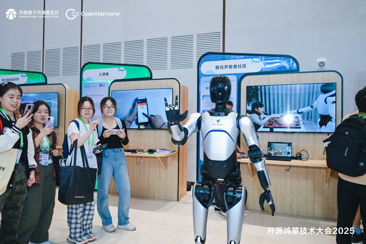 9.29 j9集团开源鸿蒙推文图片2.png